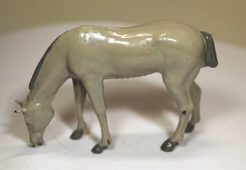 Vintage Painted Lead Figure Of A Grazing Gray Horse Britains