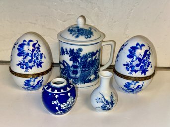 Lot Of Chinese Blue & White Porcelain Smalls (5)