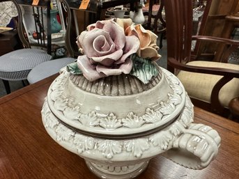 Capodimonte Pedestal Base  Tureen