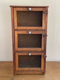 Rustic Farmhouse Mesh Drawer Veggie Bin 3 Door Cabinet