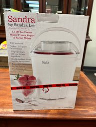 Sandra Lee 1.5 Qt. Ice Cream - Frozen Yogurt Maker