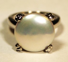 Sterling Silver Modern Style Pearl Ring Size 6