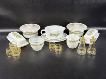 An Assortment Of Vintage Pyrex & Corning Hostess Pieces, Crazy Daisy/Spring Blossom Pattern