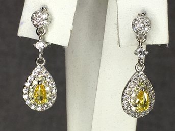 Very Pretty Brand New 925 / Sterling Silver Earrings With Sparkling White And Yellow Topaz Earrings - Lovely !