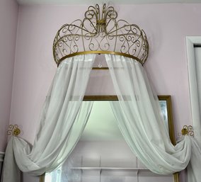 Decorator Boudoir Wall Crown With Side Swag Hooks