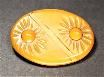 Large Vintage Carved Bakelite Floral Colored Brooch In Caramel Color