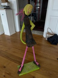 Green And Pink Women Sculpture