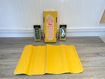 New Vintage Rubbermaid Bathmat And Shower Rings