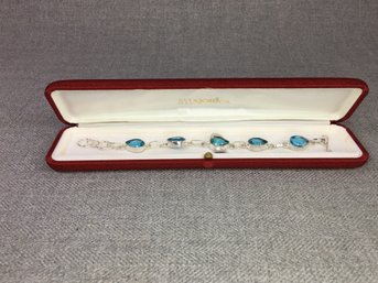 Very Pretty - Brand New 925 - Sterling Silver Toggle Bracelet With Pale Blue Topaz - Very Pretty Bracelet