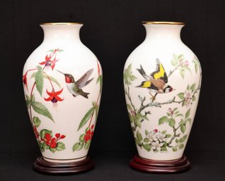 Franklin Mint Limited Edition Meadowland Bird Floral Porcelain Vases Pair 1 Of 2