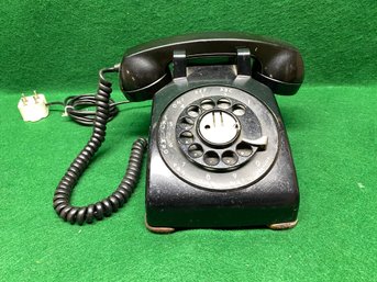 Vintage Black Bell System Western Electric Dial Telephone With Leather Pad Feet.