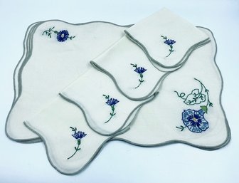 Vintage Placemat & Napkin Set Of 8 - Service For 4