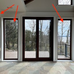 A Trio Of Wood Trimmed SI Window Brand - Stationary Thermopane Windows - FR
