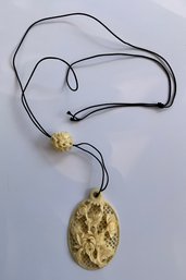 Lovely Vintage Carved Celluloid Pendant Necklace