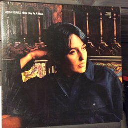 Joan Baez - One Day At A Time - LP Record - C