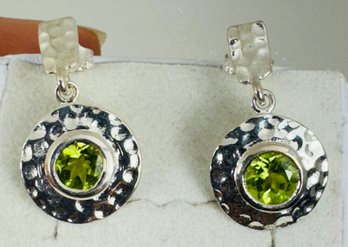 STERLING SILVER PERIDOT HAND HAMMERED STYLE DANGLE EARRINGS