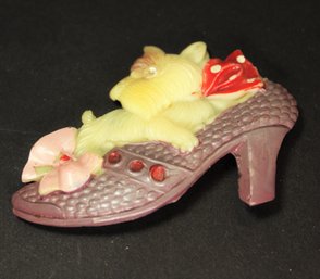 1930s Molded Plastic Brooch Scotty Dog Inside A Ladies Shoe