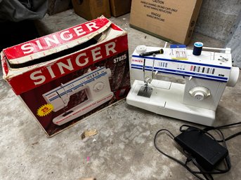 Singer Portable Sewing Machine In Box 57825