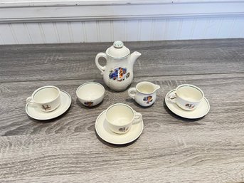 Gefle 'lek' Mini Tea Set