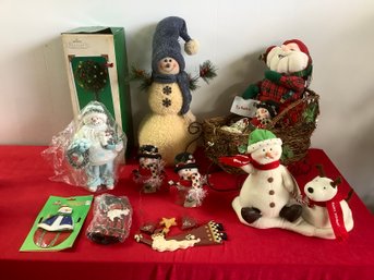 Santas, Snowmen, And Tree Christmas Lot #48