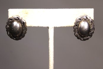 Fine Sterling Silver Oval Formed Pierced Earrings