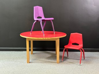 A Quality Children's Activity Table & Two Chairs