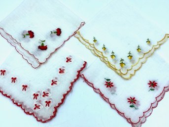 Set Of 4 Demur Ladies Vintage Embroidered Hankies