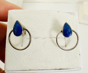 PRETTY STERLING SILVER LAPIS LAZULI PETITE EARRINGS