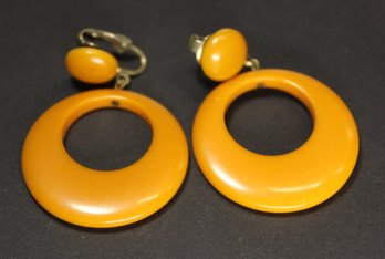 Vintage Bakelite Dangle Hoop Earrings Butterscotch