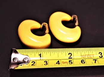 Vintage Bakelite Cream Colored Plastic Hoop Earrings