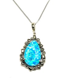 Beautiful Vintage Sterling Silver Blue Opal Color Teardrop Pendant Necklace