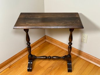 Beautiful Vintage Wooden End Table