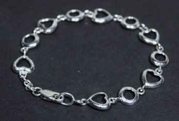 Fine Sterling Silver Heart Shaped Link Bracelet 7' Long