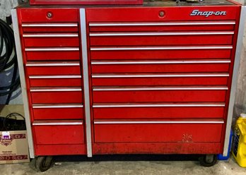 AWESOME Snap-On 16 Drawer Tool Box ~ Locking Castors ~ FULL OF TOOLS