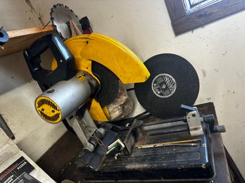 Excellent Vintage Yellow Chop Saw