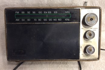 Vintage 1960s Radio Model #730