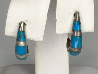 Lovely Vintage 925 / Sterling Silver And Turquoise Hook Earrings - Very Nice Pair - Made In Mexico - Nice !