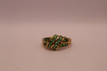 10K Yellow Gold With Green Stones Ring Size 8 Marked 'STS' Chuck Clemency (4.1 Grams Total Weight)