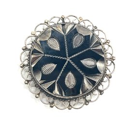 Vintage CHG Designer Mexican Sterling Silver Onyx Color Ornate Brooch/pin
