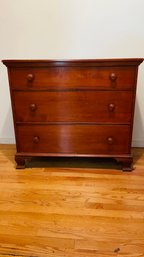 3-drawer Wood Dresser