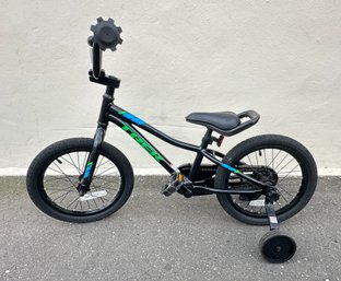 Very Nice Trek Mini Bike / Bicycle With Support Wheel On Two Sides Multicolor. RC/CV4