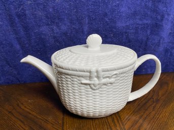 Wedgwood Nantucket Basket Weave Coffee Pot