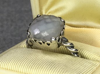 Very Pretty And Unusual 925 / Sterling Silver Ring With Moon Stone - Lovely Twisted Design - Very Nice !
