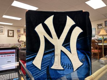 2 Soft Blankets  -  U.S. Marines &  New York Yankees