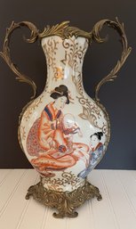 Amazing Asian Vase Featuring Geisha Women