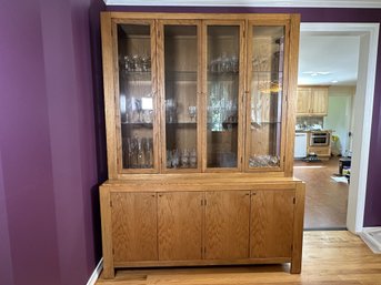 An Impressive Vintage Buffet With Lighted Hutch Top In Oak