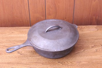 Heavy Iron 10 1/4 Lidded Pan