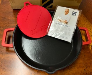 NEW IN BOX Geoffrey Zakarian 10 1/2 Inch Round Cast Iron Pan With Trivet ~ Red ~
