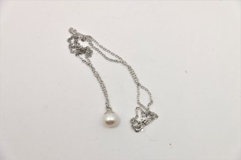 14k White Gold Pearl Pendant Necklace