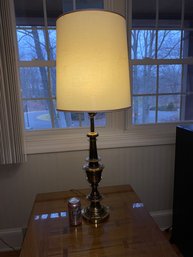 Quality Vintage Antiqued Brass Table Lamp With Shade. Works As It Should. 1 Of 2.